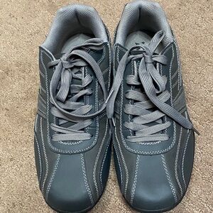 Perry Ellis America Gray and White Size 8 Sneakers